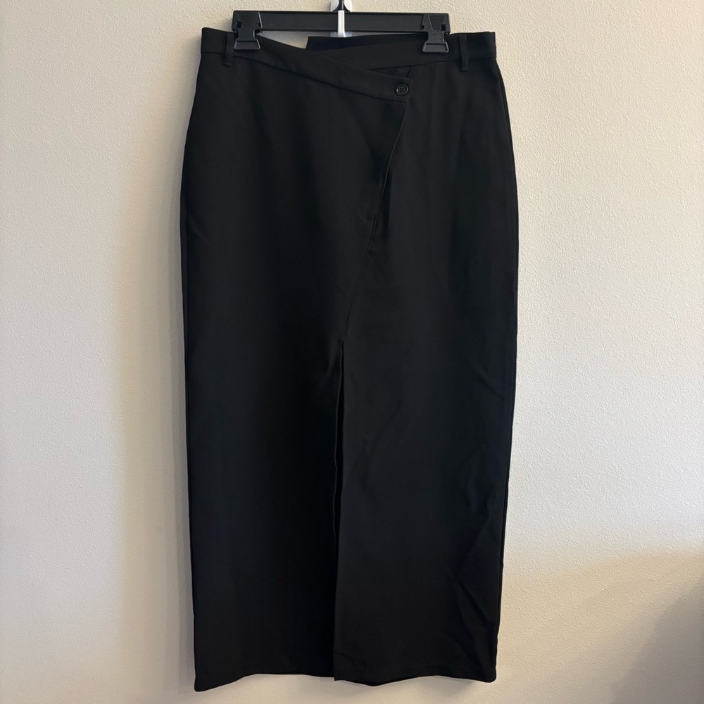 Modern Citizen Black Midi Skirt